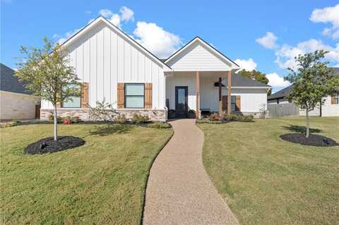 905 Day Star Drive, Hewitt, TX 76643