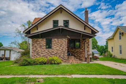 303 Randall Street, Reinbeck, IA 50669