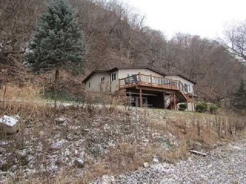 317 Hideaway Lane, Guttenberg, IA 52052