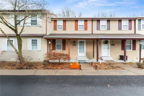 218 Parkwood Dr, Cranberry Twp, PA 16066