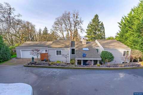 2685 Bolton Ter S, Salem, OR 97302