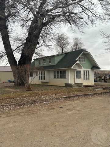 15,17 Loveland Ave, Edgar, MT 59026