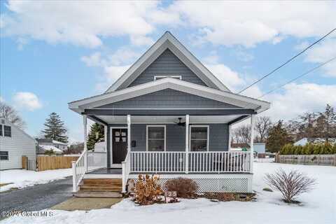 125 Daniels Avenue, Schenectady, NY 12304