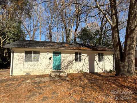 3923 Colebrook Road, Charlotte, NC 28215