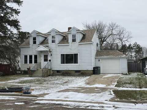 430 13TH AVENUE SOUTH, Wisconsin Rapids, WI 54495