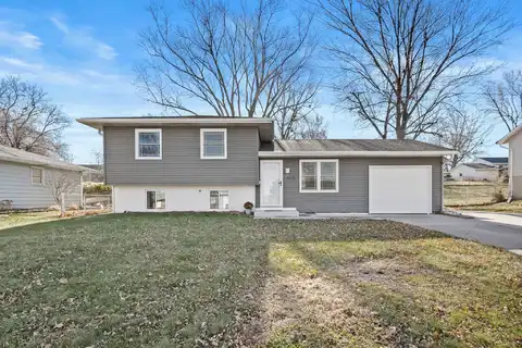 4726 Devlin Drive, Norwalk, IA 50211