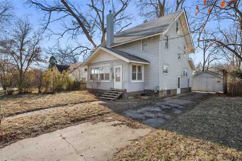 609 Ridgewood Avenue, Ames, IA 50010