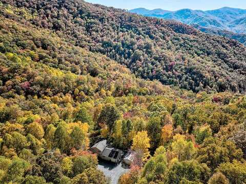 1333 Pigeon Creek, Bryson City, NC 28713