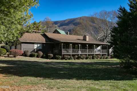 3550 Sugar Tree Drive, Sevierville, TN 37862
