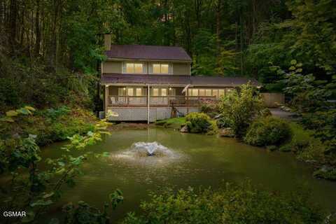 3127 Emerald Springs Loop, Sevierville, TN 37862