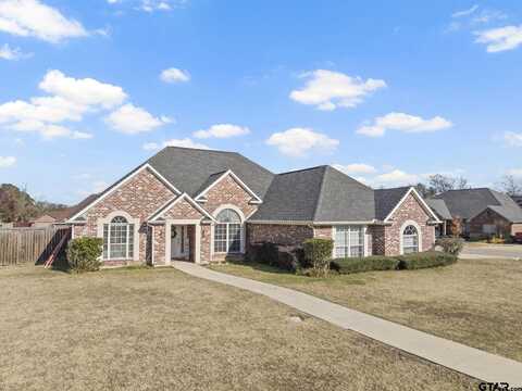 1207 Silver Maple St, Mount Pleasant, TX 75455