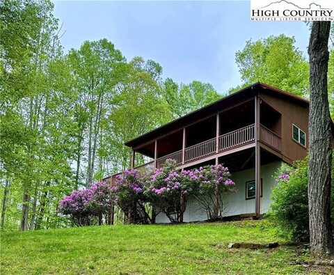 343 Walnut Hills Circle, Crumpler, NC 28617