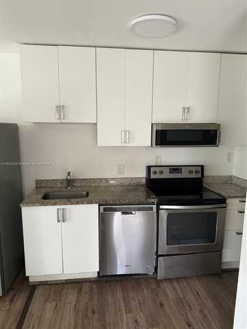 undefined, Fort Lauderdale, FL 33304
