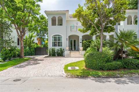 290 Fernwood Rd, Key Biscayne, FL 33149