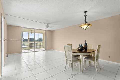 7640 NW 18th St, Margate, FL 33063