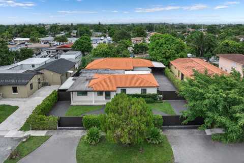 581 E 35th St, Hialeah, FL 33013