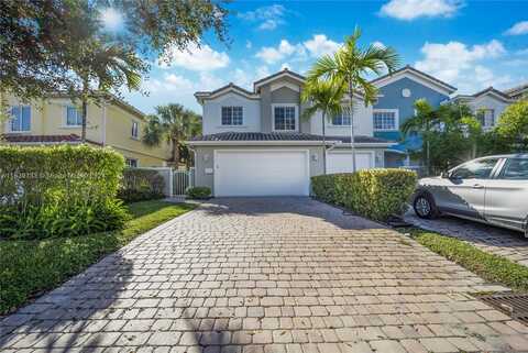 2656 NE 30th Pl, Fort Lauderdale, FL 33306