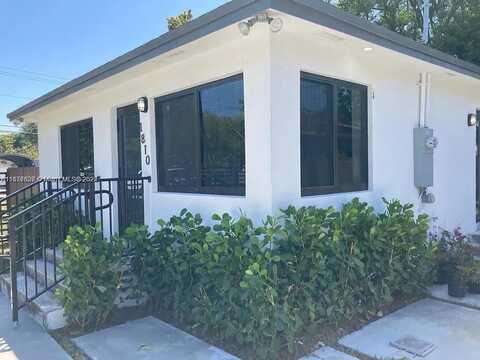 1810 NW 69th Ter, Miami, FL 33147