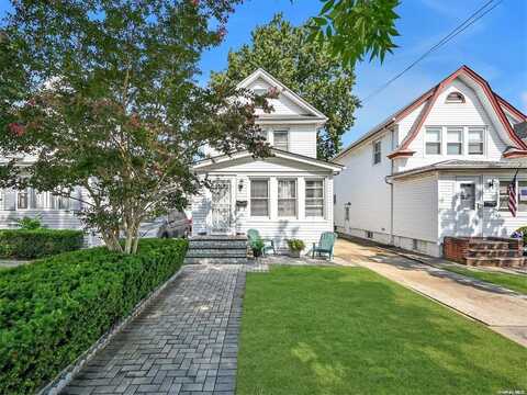 221-57 92 Avenue, Queens Village, NY 11428