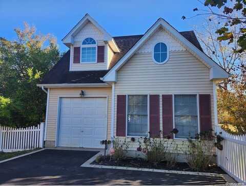 undefined, Riverhead, NY 11901