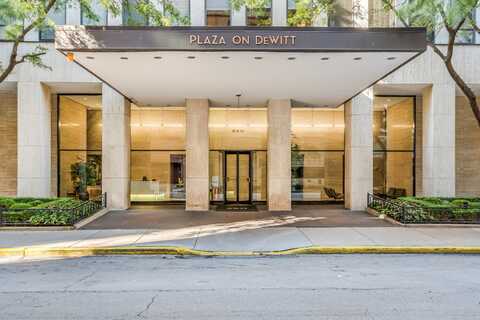 260 E Chestnut Street, Chicago, IL 60611