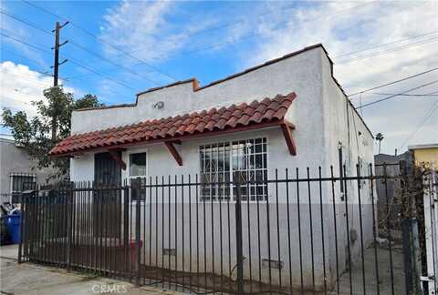 318 W 63rd Place, Los Angeles, CA 90003