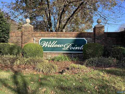 6646 Willow Pointe Drive NW, Huntsville, AL 35806