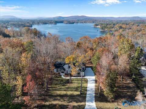 436 Monte Sano Drive, Scottsboro, AL 35769