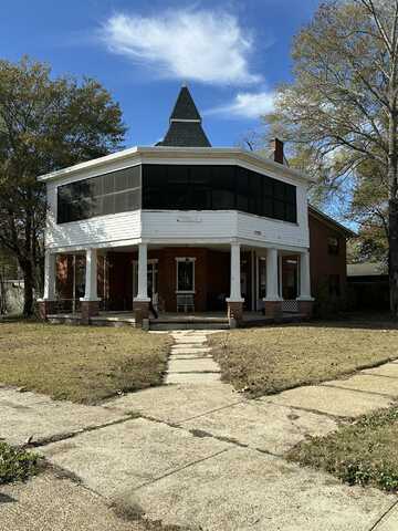 211 S 5th Ave., Amory, MS 38821