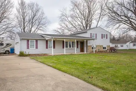 110 Habant Drive, Amherst, OH 44001