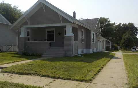 703 Chadron Ave., Chadron, NE 69337