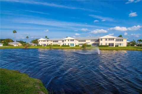 620 E Lake Jasmine Circle, Vero Beach, FL 32962