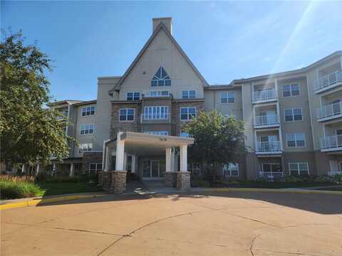 5650 Boone Avenue N, New Hope, MN 55428