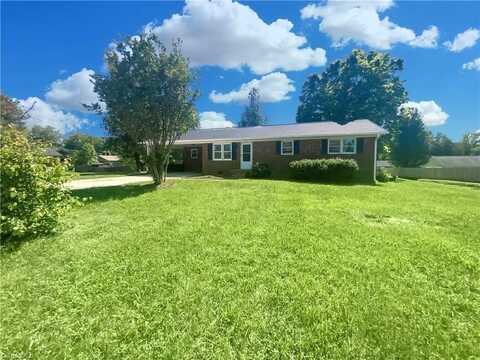 403 Heitman Road, Thomasville, NC 27360