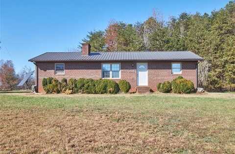 1509 Old Stage Road, Yadkinville, NC 27055