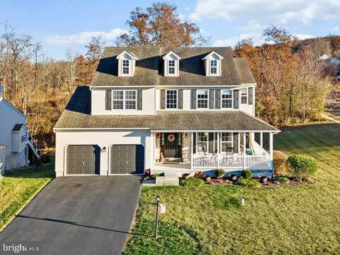 1949 CANYON CREEK ROAD, GILBERTSVILLE, PA 19525