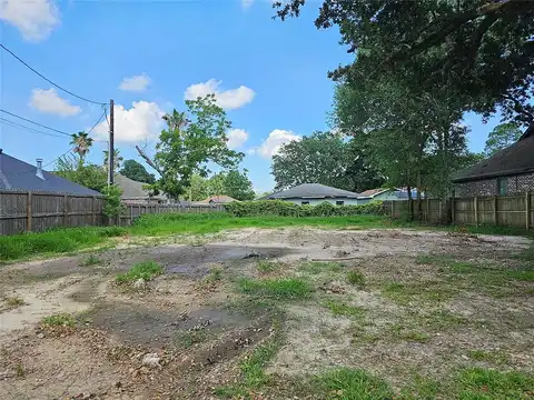 Mcarthur, PORT NECHES, TX 77651