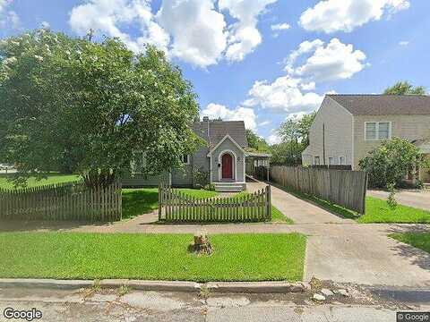 South, BEAUMONT, TX 77702