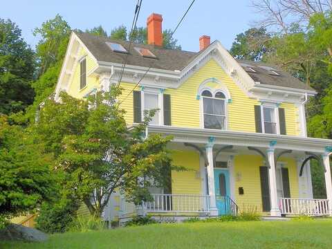 S Elm St, Haverhill, MA 01835