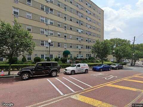 Boulevard E #64, West New York, NJ 07093