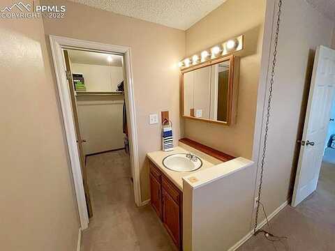 Wezel, COLORADO SPRINGS, CO 80916