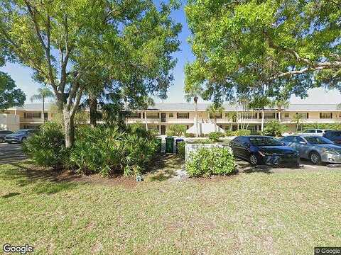Country Club, SARASOTA, FL 34243