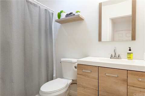 Santa Cruz, DESERT HOT SPRINGS, CA 92240