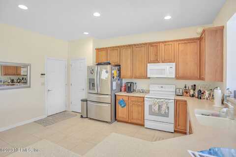 Autumn Berry, JACKSONVILLE, FL 32258