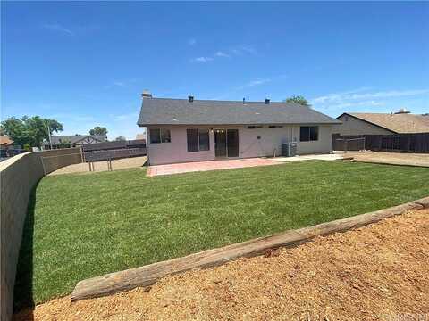 Avenue R11, PALMDALE, CA 93550