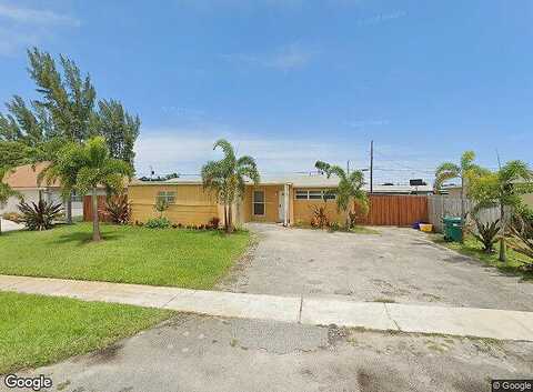 Avenue H, RIVIERA BEACH, FL 33404