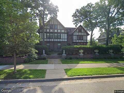 Girard, MINNEAPOLIS, MN 55403