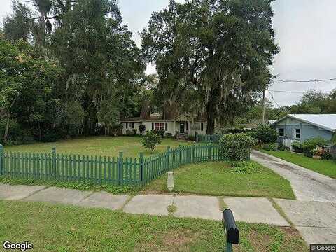 14Th, DADE CITY, FL 33523