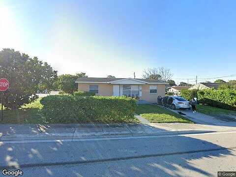 25Th, RIVIERA BEACH, FL 33404