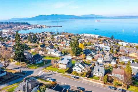 14Th, BELLINGHAM, WA 98225